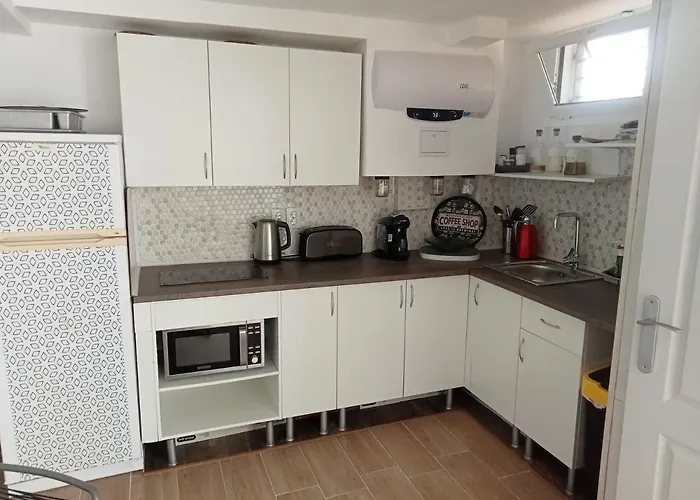 Apartamento Urb.Basseites