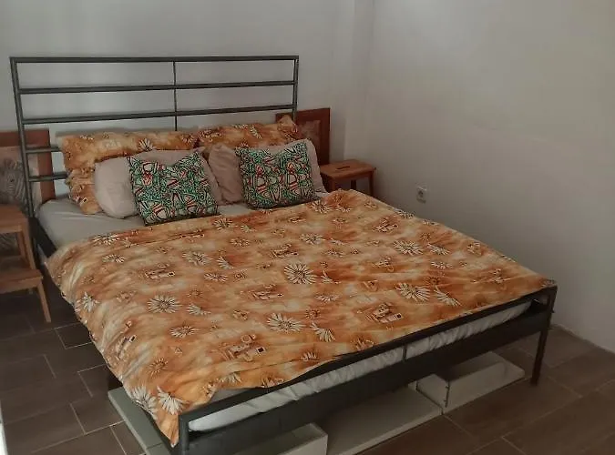 Apartamento Urb.Basseites